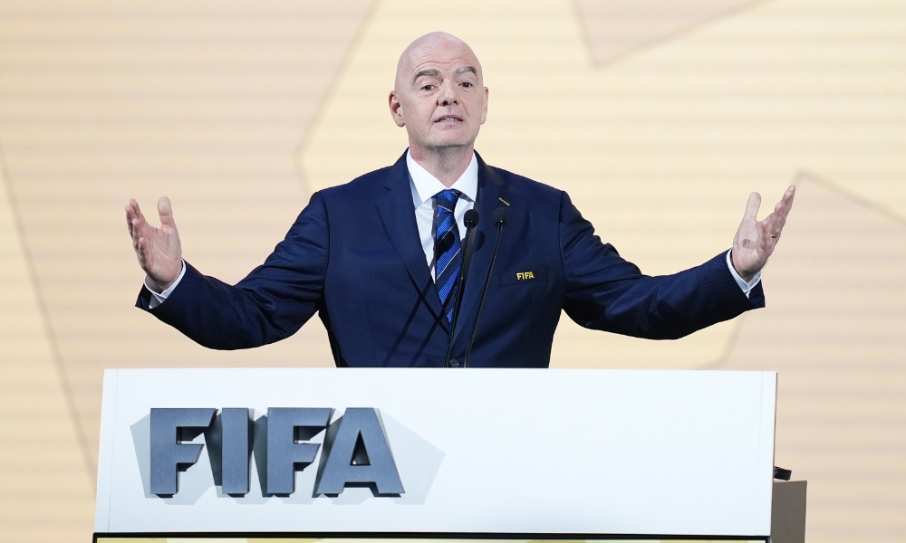 世界足坛不 世界足坛不